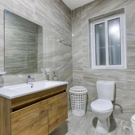 Cosy 2br With Stunning Sea Views In St Pauls By 360 Estates * St. Paul's Bay
