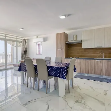 Cosy 2br With Stunning Sea Views In St Pauls By 360 Estates Apartmán *