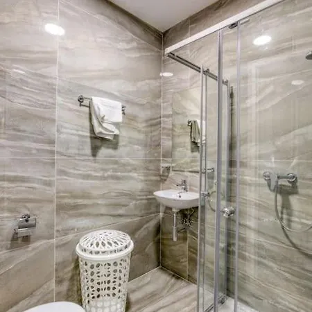 Cosy 2br With Stunning Sea Views In St Pauls By 360 Estates *