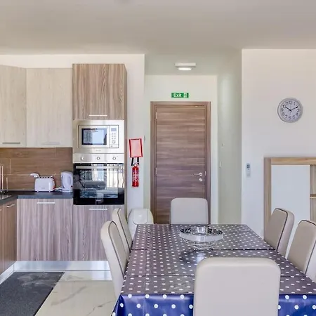 Cosy 2br With Stunning Sea Views In St Pauls By 360 Estates Appartement San Pawl il-Baħar