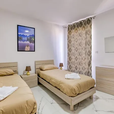 Cosy 2br With Stunning Sea Views In St Pauls By 360 Estates *